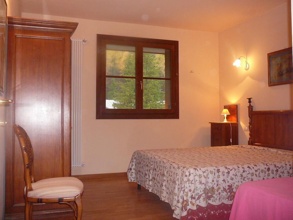 Aparthotel Il Cervo Bianco Abetone Zimmer foto