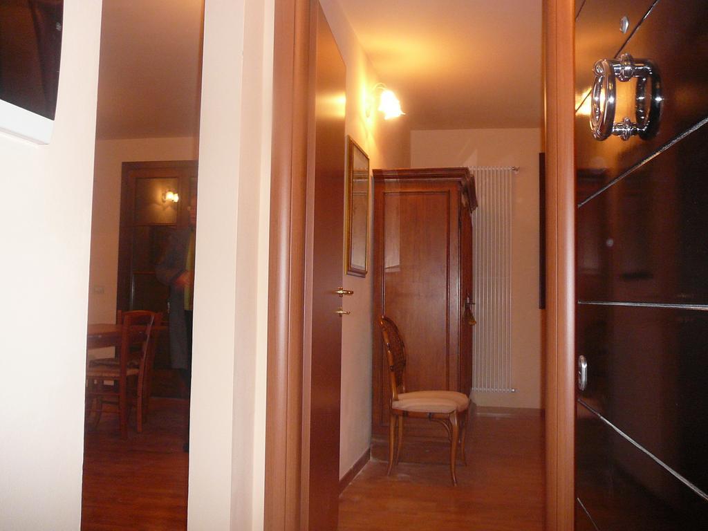 Aparthotel Il Cervo Bianco Abetone Zimmer foto
